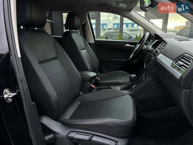 Черный Фольксваген Тигуан, объемом двигателя 2 л и пробегом 81 тыс. км за 19990 $, фото 15 на Automoto.ua