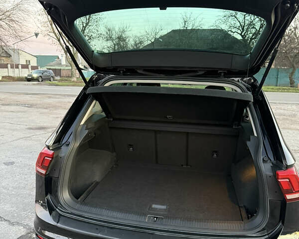 Черный Фольксваген Тигуан, объемом двигателя 1.98 л и пробегом 187 тыс. км за 23100 $, фото 39 на Automoto.ua