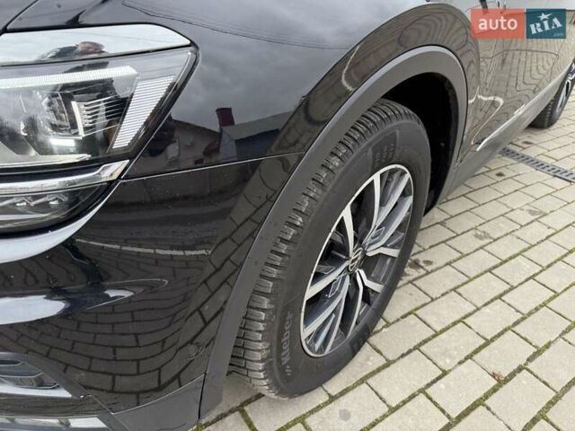 Чорний Фольксваген Тігуан, об'ємом двигуна 2 л та пробігом 228 тис. км за 26900 $, фото 25 на Automoto.ua