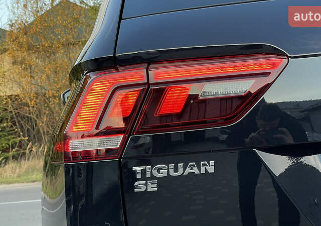 Черный Фольксваген Тигуан, объемом двигателя 2 л и пробегом 170 тыс. км за 18799 $, фото 45 на Automoto.ua