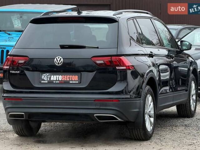 Чорний Фольксваген Тігуан, об'ємом двигуна 2 л та пробігом 129 тис. км за 17500 $, фото 9 на Automoto.ua
