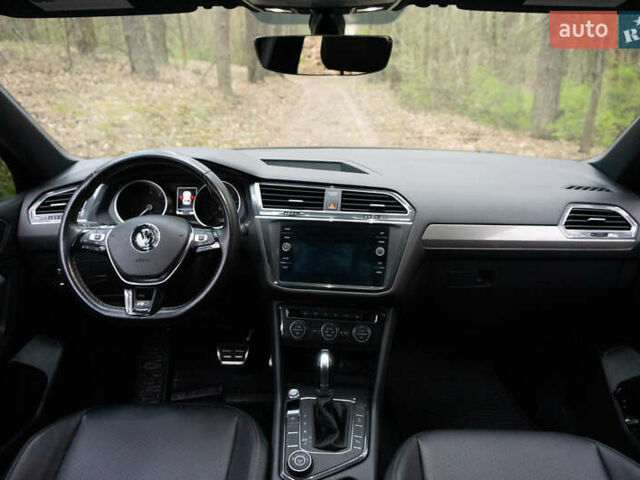 Чорний Фольксваген Тігуан, об'ємом двигуна 2 л та пробігом 53 тис. км за 21900 $, фото 18 на Automoto.ua