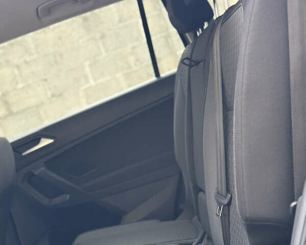 Черный Фольксваген Тигуан, объемом двигателя 1.98 л и пробегом 70 тыс. км за 17900 $, фото 56 на Automoto.ua