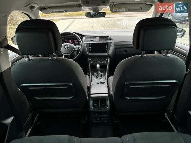 Черный Фольксваген Тигуан, объемом двигателя 2 л и пробегом 227 тыс. км за 24100 $, фото 16 на Automoto.ua