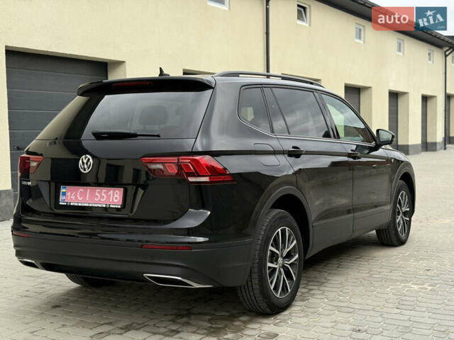 Черный Фольксваген Тигуан, объемом двигателя 1.98 л и пробегом 70 тыс. км за 17900 $, фото 28 на Automoto.ua