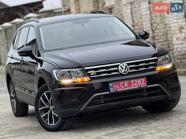 Черный Фольксваген Тигуан, объемом двигателя 1.98 л и пробегом 70 тыс. км за 17400 $, фото 8 на Automoto.ua