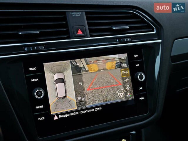 Черный Фольксваген Тигуан, объемом двигателя 2 л и пробегом 177 тыс. км за 32999 $, фото 37 на Automoto.ua