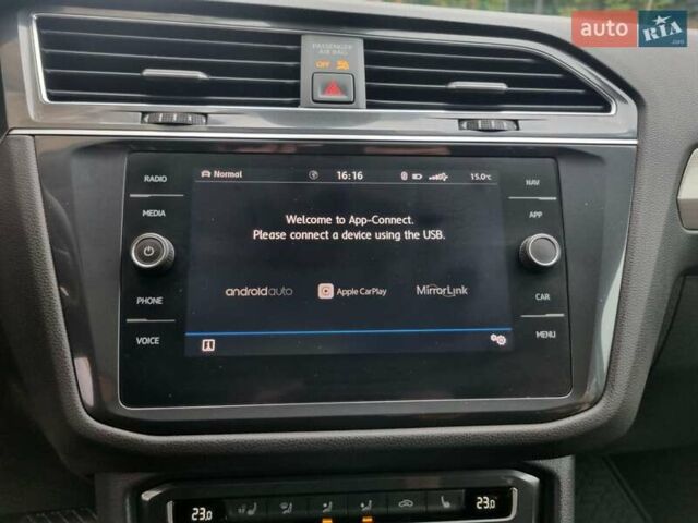 Черный Фольксваген Тигуан, объемом двигателя 2 л и пробегом 58 тыс. км за 26900 $, фото 14 на Automoto.ua