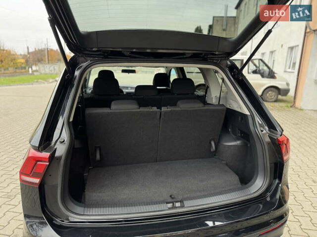 Чорний Фольксваген Тігуан, об'ємом двигуна 2 л та пробігом 232 тис. км за 14200 $, фото 37 на Automoto.ua