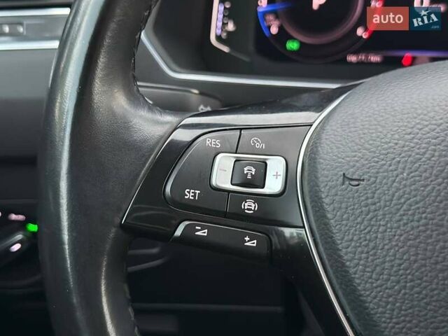 Черный Фольксваген Тигуан, объемом двигателя 2 л и пробегом 81 тыс. км за 19990 $, фото 27 на Automoto.ua