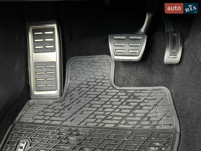 Черный Фольксваген Тигуан, объемом двигателя 2 л и пробегом 93 тыс. км за 23000 $, фото 7 на Automoto.ua