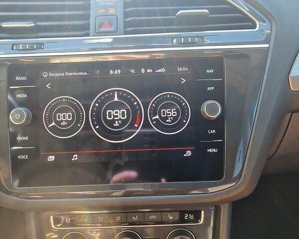 Черный Фольксваген Тигуан, объемом двигателя 1.98 л и пробегом 44 тыс. км за 24900 $, фото 34 на Automoto.ua