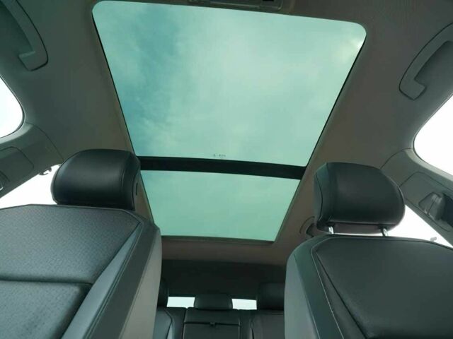 Чорний Фольксваген Тігуан, об'ємом двигуна 2 л та пробігом 47 тис. км за 9500 $, фото 7 на Automoto.ua