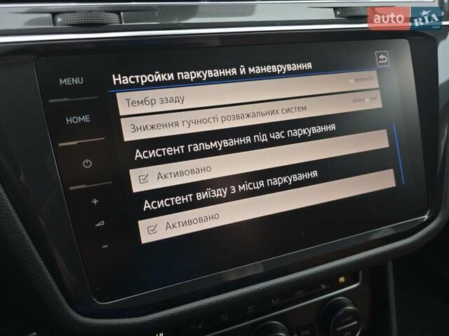 Черный Фольксваген Тигуан, объемом двигателя 2 л и пробегом 199 тыс. км за 31000 $, фото 61 на Automoto.ua