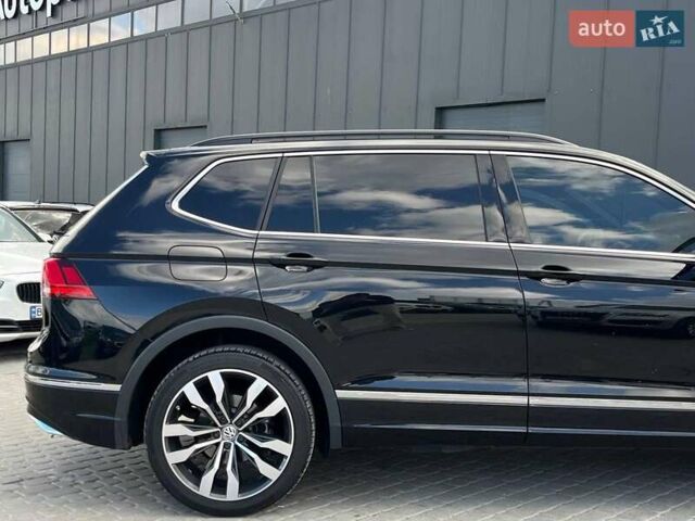 Черный Фольксваген Тигуан, объемом двигателя 2 л и пробегом 53 тыс. км за 24590 $, фото 5 на Automoto.ua