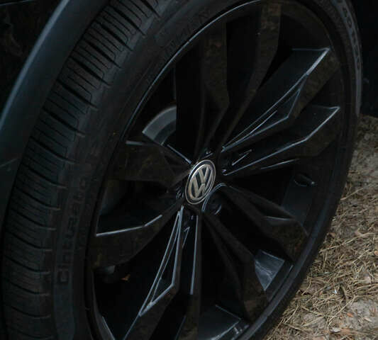 Чорний Фольксваген Тігуан, об'ємом двигуна 2 л та пробігом 53 тис. км за 21900 $, фото 13 на Automoto.ua