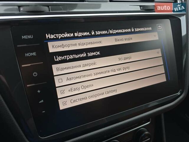 Черный Фольксваген Тигуан, объемом двигателя 2 л и пробегом 199 тыс. км за 31000 $, фото 58 на Automoto.ua