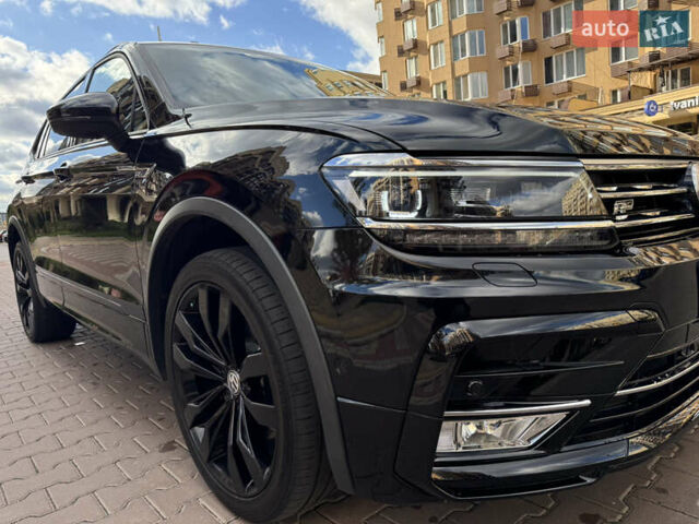 Черный Фольксваген Тигуан, объемом двигателя 2 л и пробегом 93 тыс. км за 23000 $, фото 32 на Automoto.ua