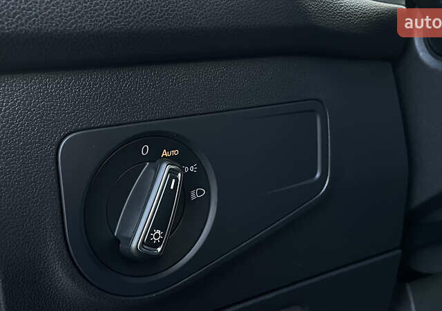 Черный Фольксваген Тигуан, объемом двигателя 2 л и пробегом 170 тыс. км за 18799 $, фото 57 на Automoto.ua