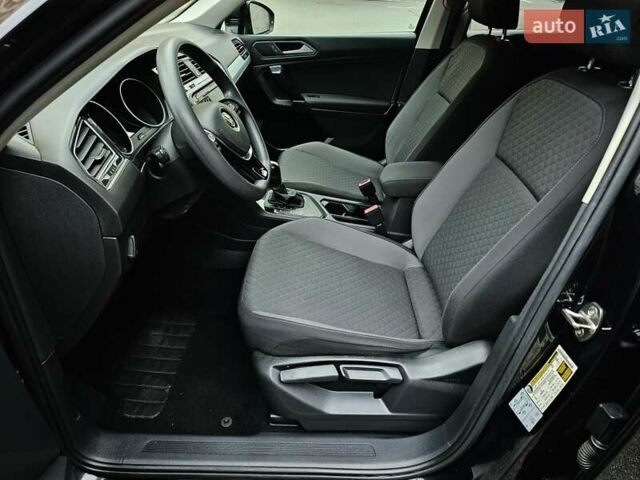 Черный Фольксваген Тигуан, объемом двигателя 2 л и пробегом 106 тыс. км за 18999 $, фото 17 на Automoto.ua