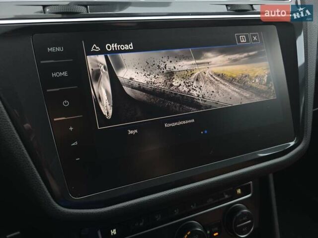 Черный Фольксваген Тигуан, объемом двигателя 2 л и пробегом 199 тыс. км за 31000 $, фото 52 на Automoto.ua