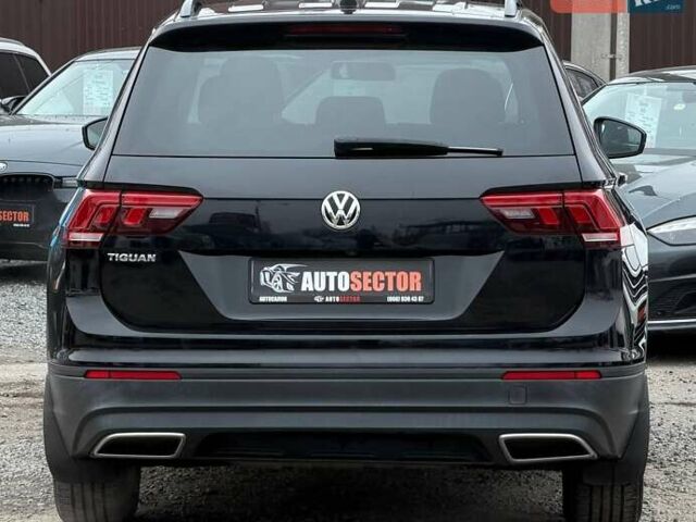 Чорний Фольксваген Тігуан, об'ємом двигуна 2 л та пробігом 129 тис. км за 17500 $, фото 8 на Automoto.ua