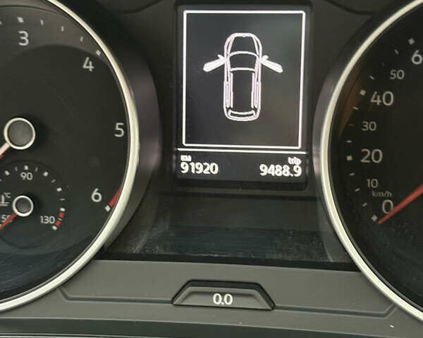 Черный Фольксваген Тигуан, объемом двигателя 1.97 л и пробегом 91 тыс. км за 30000 $, фото 8 на Automoto.ua