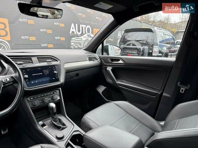 Чорний Фольксваген Тігуан, об'ємом двигуна 1.98 л та пробігом 141 тис. км за 24700 $, фото 13 на Automoto.ua