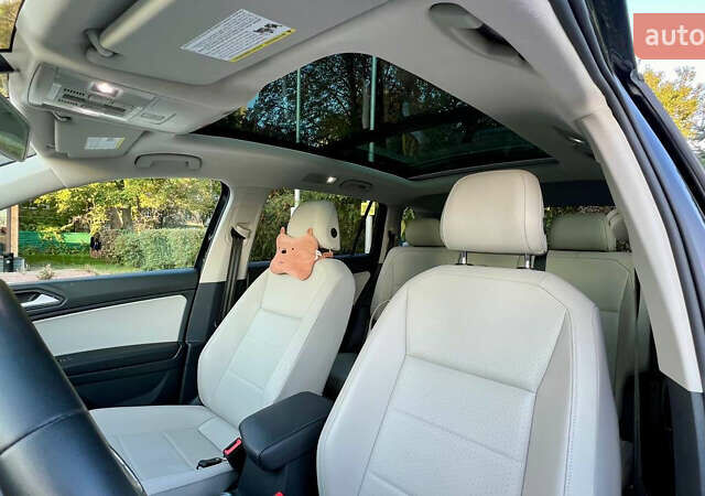 Чорний Фольксваген Тігуан, об'ємом двигуна 1.98 л та пробігом 41 тис. км за 22500 $, фото 10 на Automoto.ua