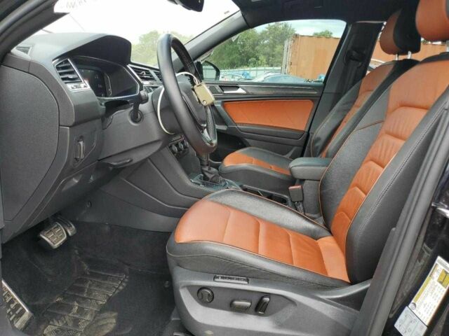 Черный Фольксваген Тигуан, объемом двигателя 2 л и пробегом 28 тыс. км за 5000 $, фото 6 на Automoto.ua