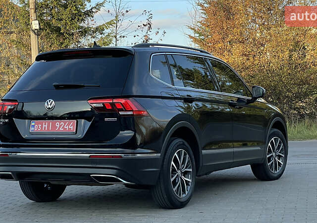 Черный Фольксваген Тигуан, объемом двигателя 2 л и пробегом 170 тыс. км за 18799 $, фото 29 на Automoto.ua