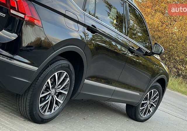 Черный Фольксваген Тигуан, объемом двигателя 2 л и пробегом 170 тыс. км за 18799 $, фото 34 на Automoto.ua