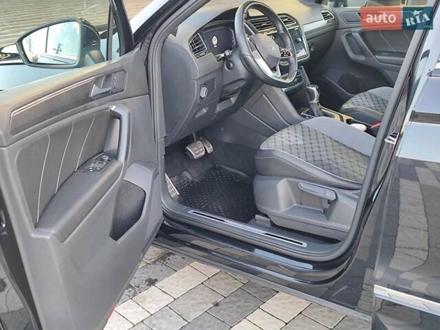 Черный Фольксваген Тигуан, объемом двигателя 1.97 л и пробегом 148 тыс. км за 35900 $, фото 24 на Automoto.ua