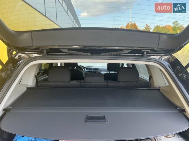 Черный Фольксваген Тигуан, объемом двигателя 2 л и пробегом 48 тыс. км за 20800 $, фото 12 на Automoto.ua