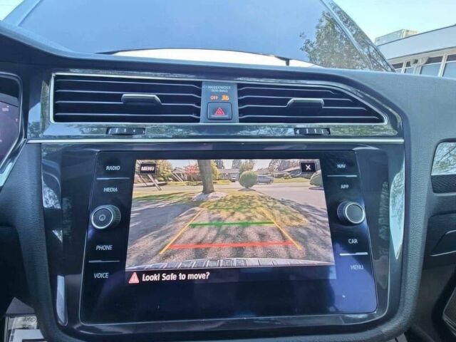 Черный Фольксваген Тигуан, объемом двигателя 2 л и пробегом 30 тыс. км за 19200 $, фото 9 на Automoto.ua