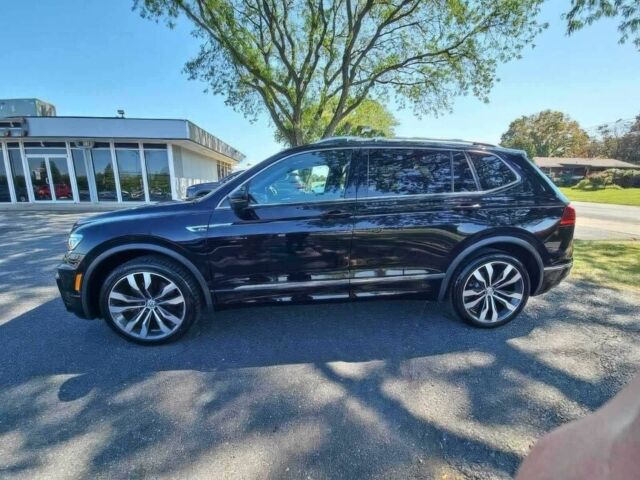 Черный Фольксваген Тигуан, объемом двигателя 2 л и пробегом 30 тыс. км за 19200 $, фото 3 на Automoto.ua