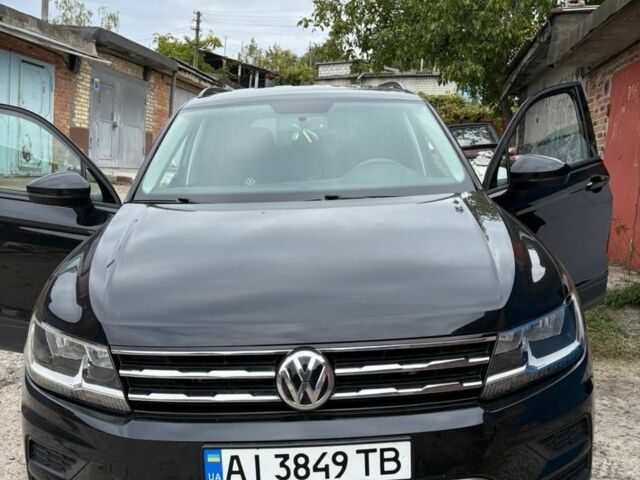 Черный Фольксваген Тигуан, объемом двигателя 2 л и пробегом 116 тыс. км за 25000 $, фото 1 на Automoto.ua