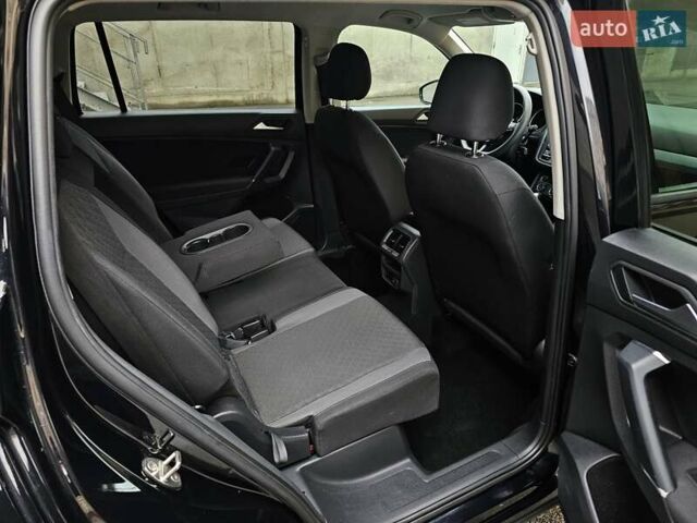 Черный Фольксваген Тигуан, объемом двигателя 2 л и пробегом 106 тыс. км за 18999 $, фото 40 на Automoto.ua