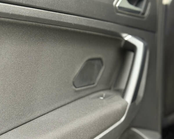 Черный Фольксваген Тигуан, объемом двигателя 1.98 л и пробегом 70 тыс. км за 17900 $, фото 48 на Automoto.ua