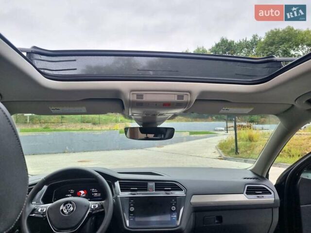 Черный Фольксваген Тигуан, объемом двигателя 2 л и пробегом 58 тыс. км за 26900 $, фото 20 на Automoto.ua