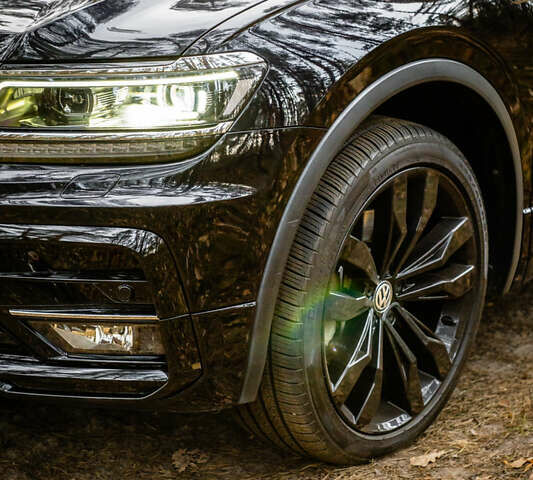 Чорний Фольксваген Тігуан, об'ємом двигуна 2 л та пробігом 53 тис. км за 21900 $, фото 8 на Automoto.ua