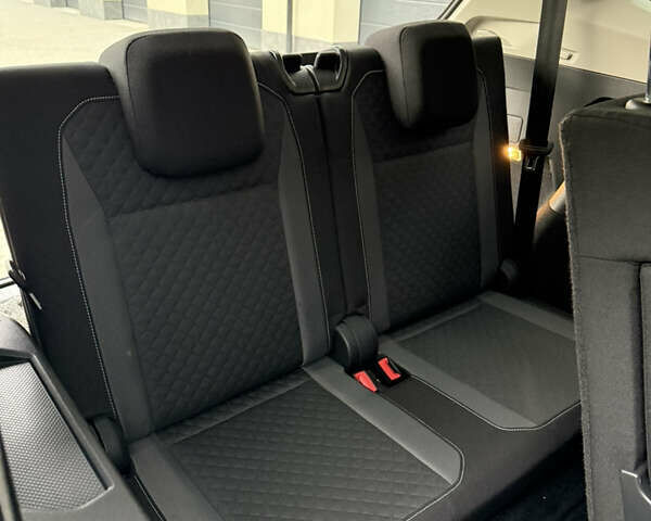 Черный Фольксваген Тигуан, объемом двигателя 1.98 л и пробегом 70 тыс. км за 17900 $, фото 64 на Automoto.ua