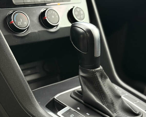 Черный Фольксваген Тигуан, объемом двигателя 1.98 л и пробегом 70 тыс. км за 17900 $, фото 44 на Automoto.ua