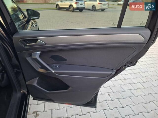 Черный Фольксваген Тигуан, объемом двигателя 1.98 л и пробегом 177 тыс. км за 26200 $, фото 27 на Automoto.ua