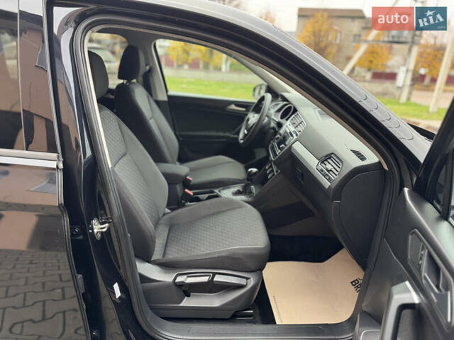 Чорний Фольксваген Тігуан, об'ємом двигуна 2 л та пробігом 232 тис. км за 14200 $, фото 29 на Automoto.ua