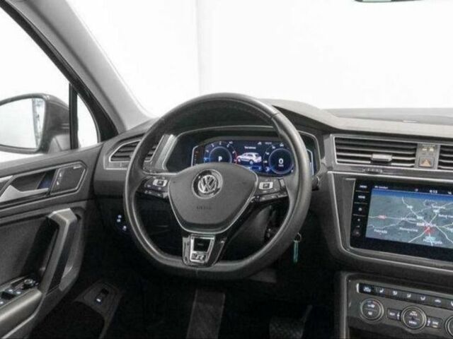 Чорний Фольксваген Тігуан, об'ємом двигуна 0 л та пробігом 82 тис. км за 13600 $, фото 7 на Automoto.ua