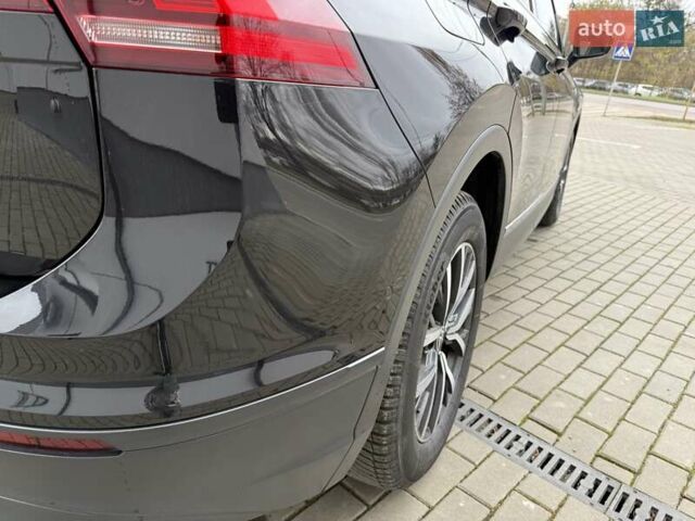 Чорний Фольксваген Тігуан, об'ємом двигуна 2 л та пробігом 228 тис. км за 26900 $, фото 13 на Automoto.ua