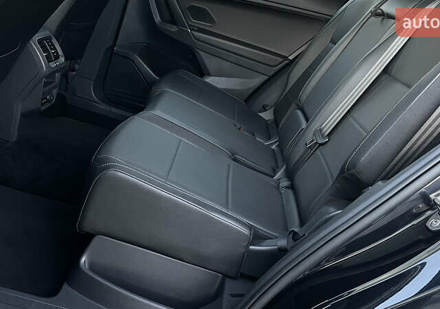 Черный Фольксваген Тигуан, объемом двигателя 2 л и пробегом 170 тыс. км за 18799 $, фото 65 на Automoto.ua