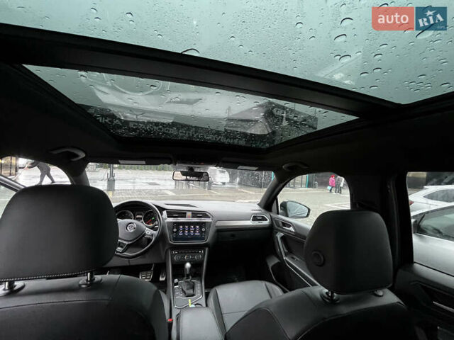 Чорний Фольксваген Тігуан, об'ємом двигуна 1.98 л та пробігом 133 тис. км за 21500 $, фото 13 на Automoto.ua