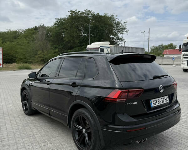 Черный Фольксваген Тигуан, объемом двигателя 1.97 л и пробегом 110 тыс. км за 33500 $, фото 5 на Automoto.ua